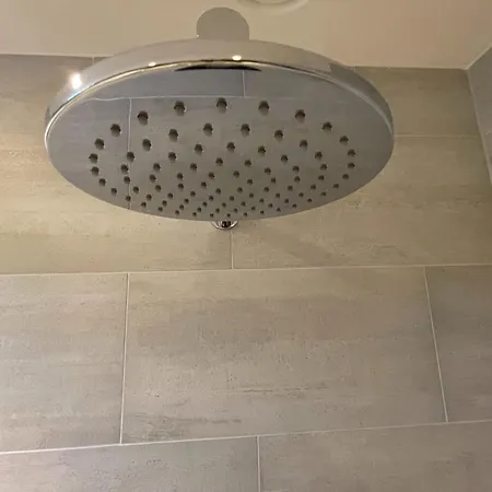 Luxe Gelijkvloerse Voor 2 Met Jetstreambad En Ruime Inloopdouche Met Infrarood In Vijlen, Zuid-limburg